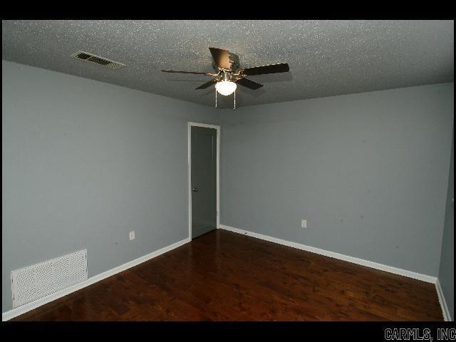 Building Photo - 8115 N Claremont Ave