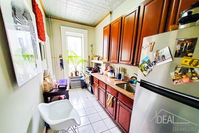 Foto del edificio - 214A 14th Street #1R