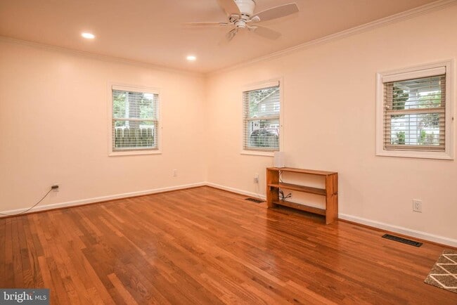 Foto del edificio - 4905 Huron St