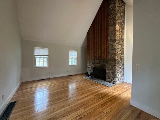 Foto del edificio - 25 Elephant Rock Rd