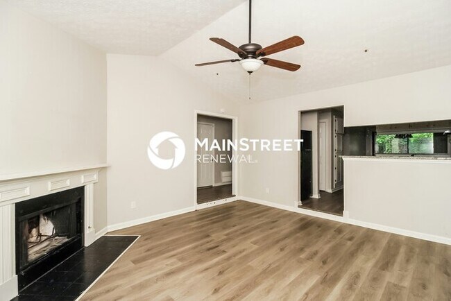 Foto del edificio - 3 Bedroom Pet-Friendly Home in Stone Mountain, GA with Main Street Renewal