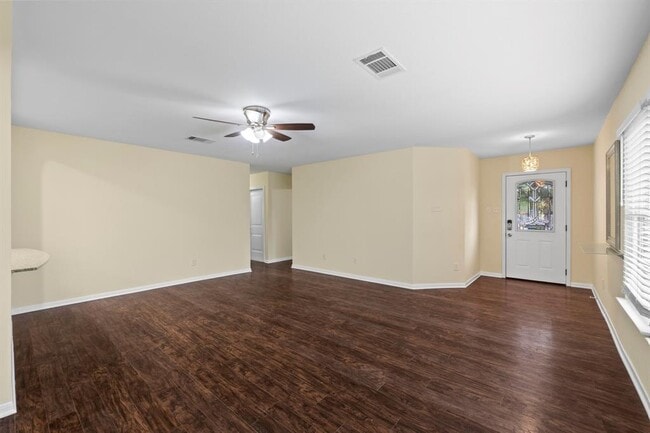 Building Photo - 1908 Matagorda Dr