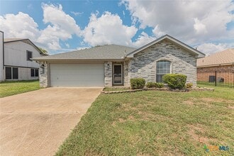 Building Photo - 4409 Bowles Dr