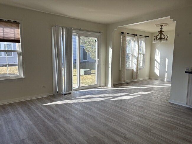 Foto del edificio - 711 Savannah Ln