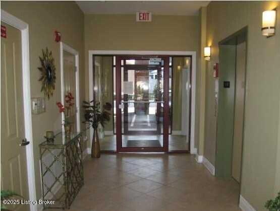 Foto del edificio - 10605 Meeting St