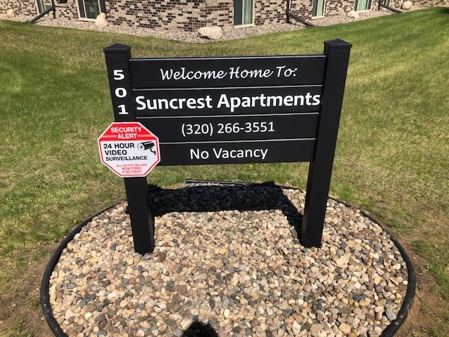 Building Photo - Suncrest Apartments