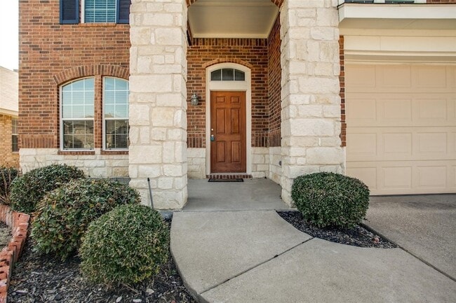 Photo - 1420 Canary Dr House