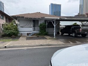 Building Photo - 711 Birch St