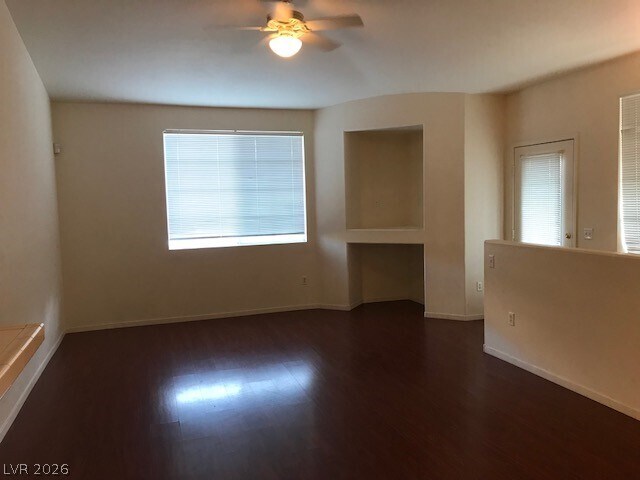 Foto del edificio - 9901 Trailwood Dr