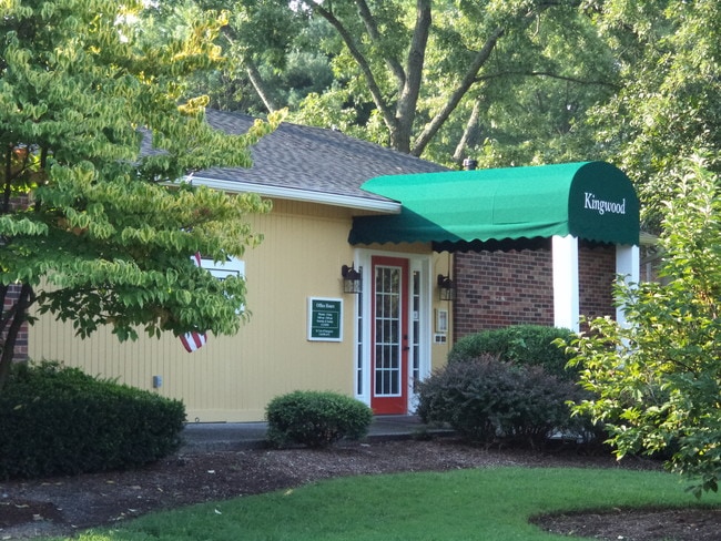 Building Photo - Kingwood