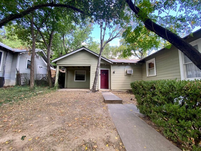 Foto del edificio - Walling