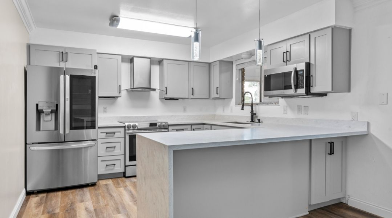 Primary Photo - 3893 W Rancho Vista Ln