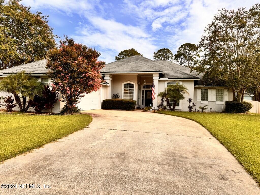 Primary Photo - 148 Fairway Oaks Dr