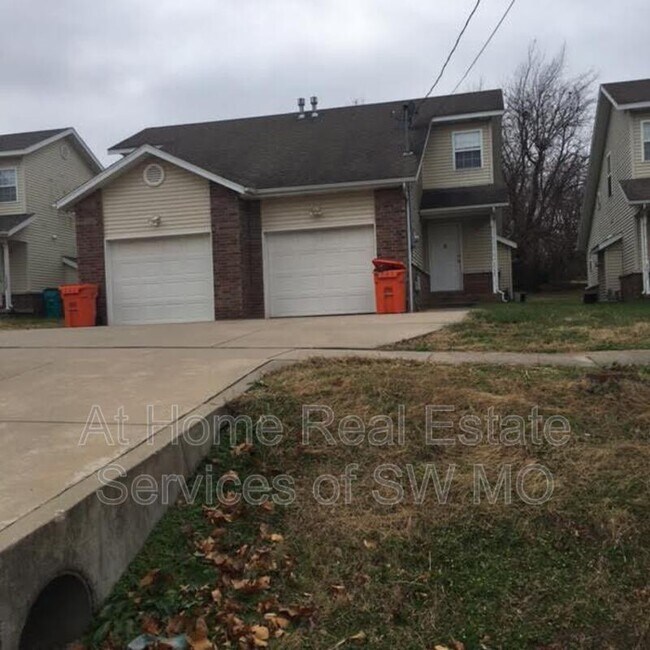 Foto del edificio - 3033 N Fremont Ave