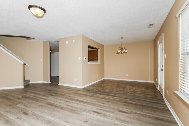 Foto del edificio - 2511 Redland Ln