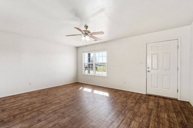 Foto del edificio - 801 Creston St