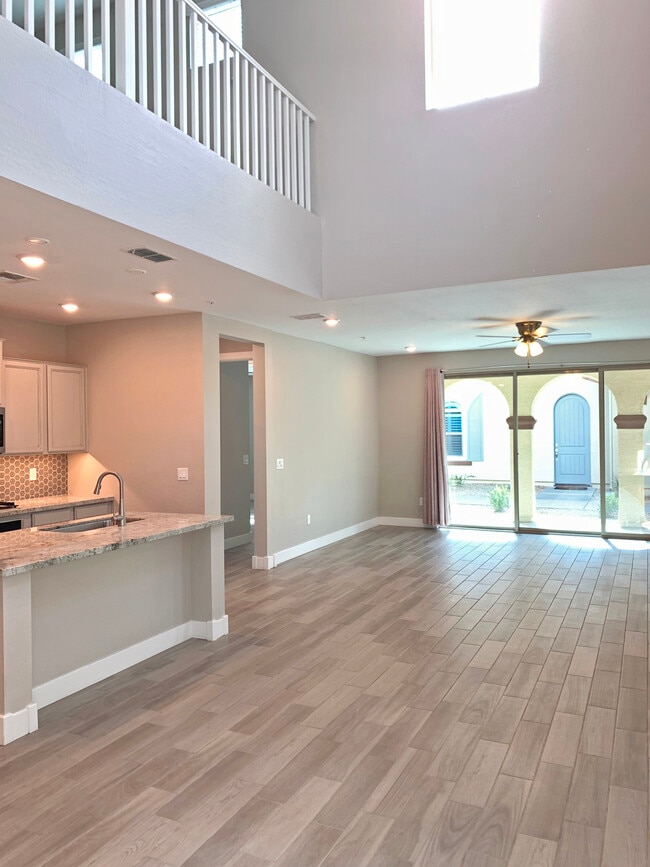 Building Photo - 3855 S McQueen Rd
