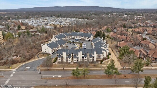 Foto del edificio - 3001 Revere Ct