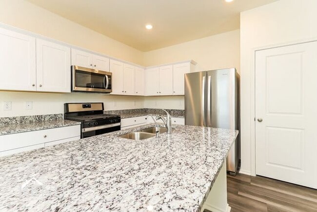 Foto del edificio - 5164 Firefly Hls