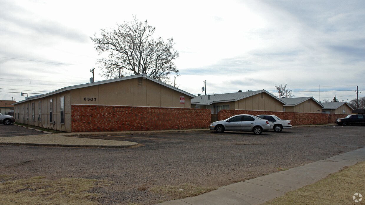 Building Photo - 6507 Sherman Ave