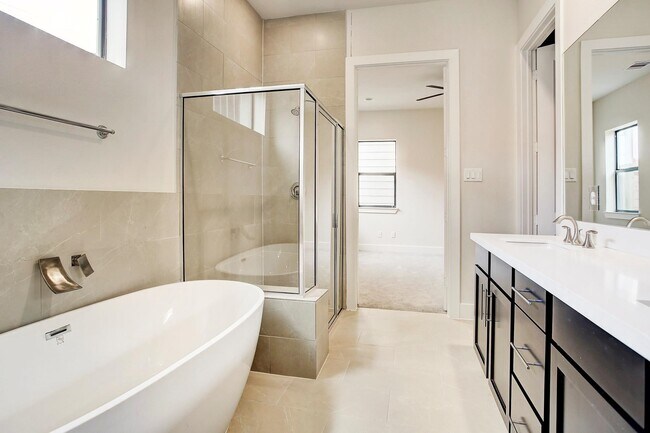 Foto del edificio - 2926 Alice St