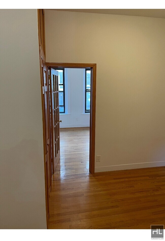 Foto del edificio - 314 EAST 11 STREET