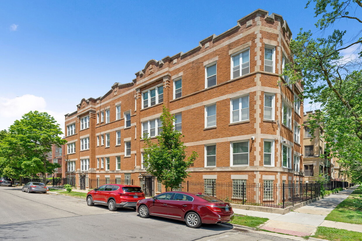 Primary Photo - 946 E 48th St
