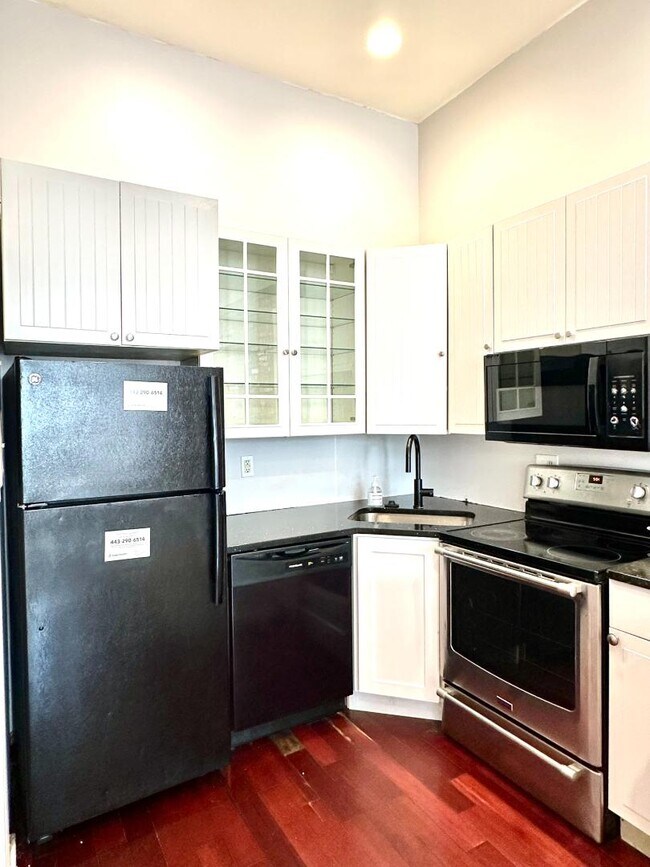 Building Photo - 2215 Eutaw Pl