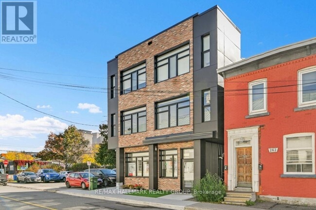 Building Photo - 260 Armstrong St