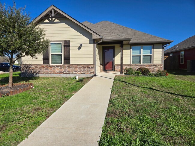 Building Photo - Cozy 3 Bedroom 2 Bath Home in Navasota!!