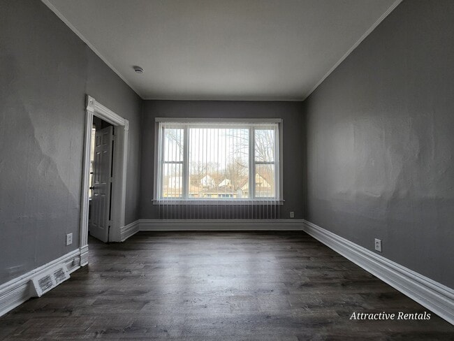 Photo - 7636 S Drexel Ave Apartment
