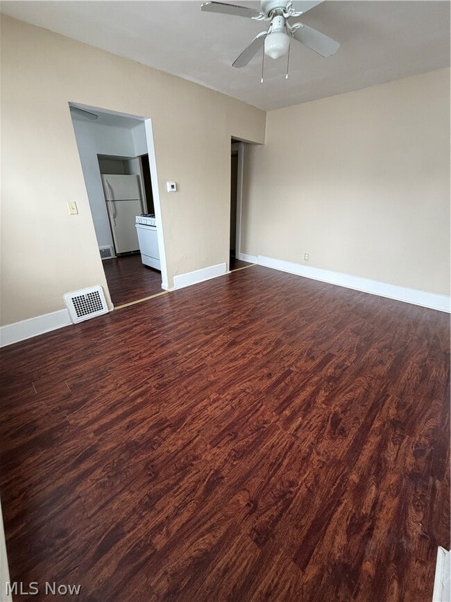 Building Photo - 1870 Cordova Ave