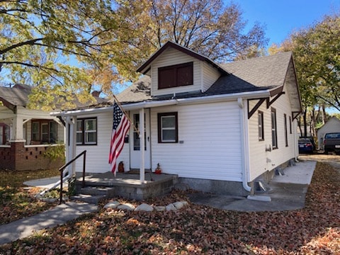 Primary Photo - 1704 N Jefferson St
