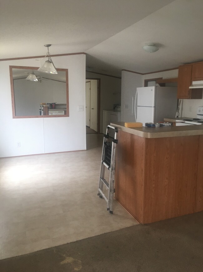 Dining Area - 2106 Avenue J
