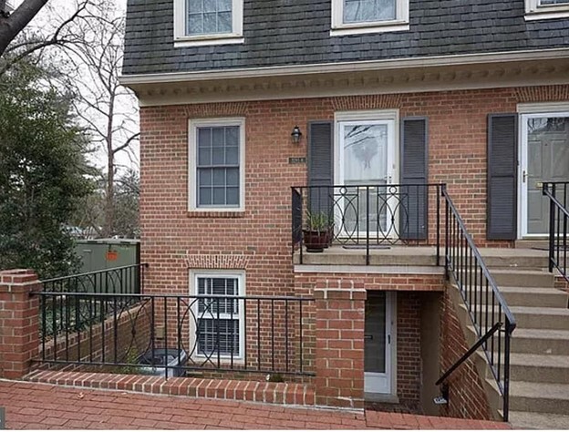Building Photo - 3281 Sutton Pl NW