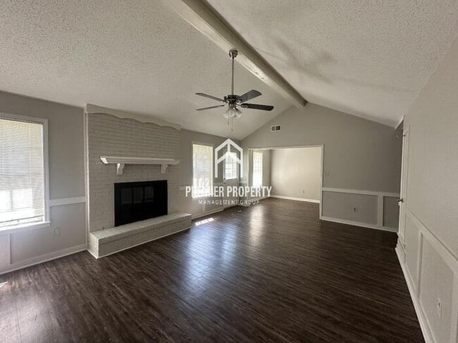 Photo - 2222 Tulip Trail Cove House