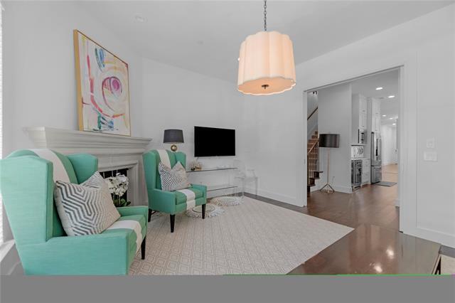 Foto del edificio - 4139 Normandy Ave