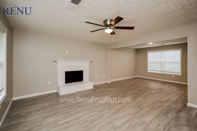 Foto del edificio - Available Now! 4 beds & 2.5 baths!