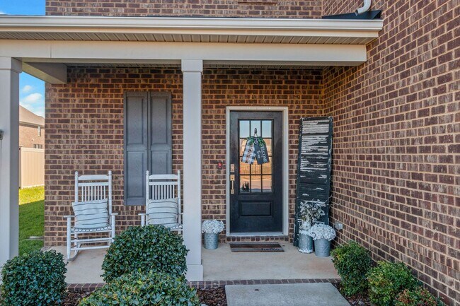 Foto del edificio - Beautiful Like New 4 Bed 2.5 Bath Home!