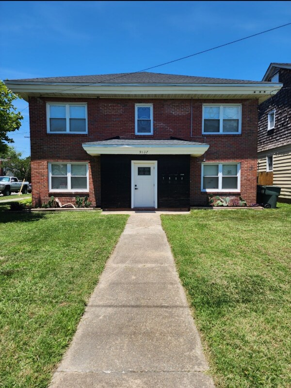 Building Photo - 9537 Granby St