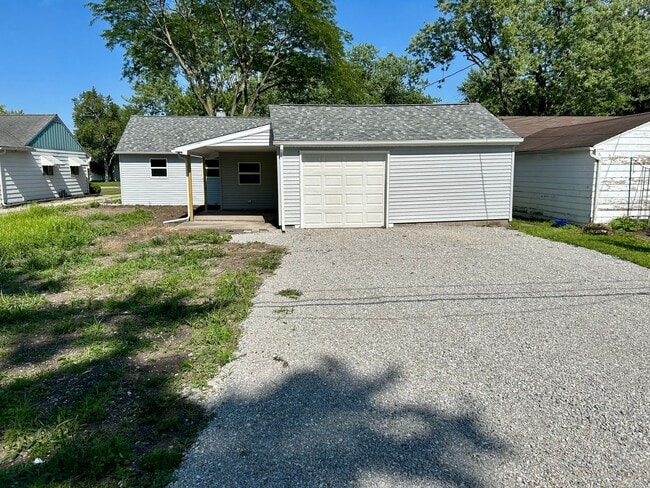 Building Photo - Fully Remodeled 3-Bed/1-Bath Home in Bluffton!