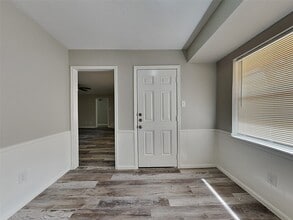 Building Photo - 23034 Earlmist Dr