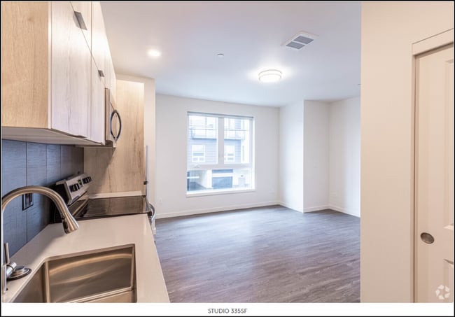 Interior Photo - 1514 N Emerson St