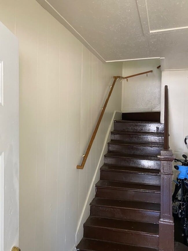 Building Photo - 840 Lafayette Ave SE