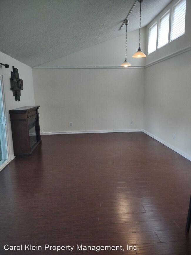 Building Photo - 3 br, 2 bath House - 854 Bear Creek Unit 13