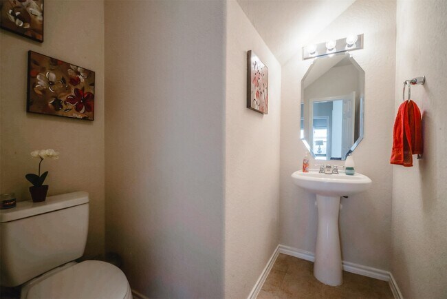 Foto del edificio - 8730 Sunny Gallop Dr