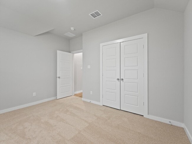 Building Photo - 564 Moonrise St