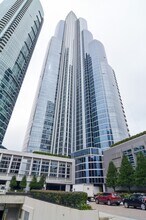 Building Photo - 1211 S Prairie Ave