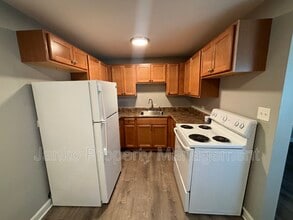 Building Photo - 2109 W 119th St