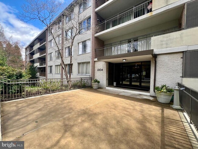 Foto del edificio - 2304 Riddle Ave